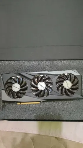 RX 7600 8GB