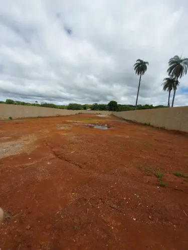 Terreno 2000 metros murado (quinta do sumidouro)