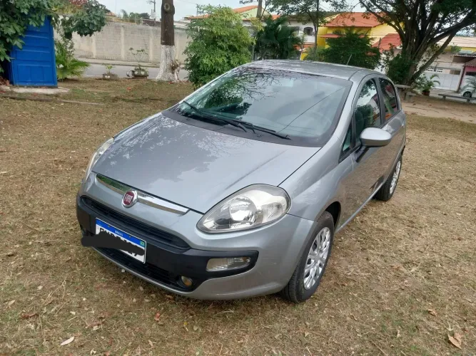 Fiat Punto Attractive 1.4 Fire Flex 8V 5P 2013