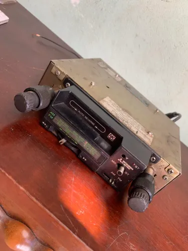 Rádio toca fitas Mitsubishi Electric modelo Rx-78