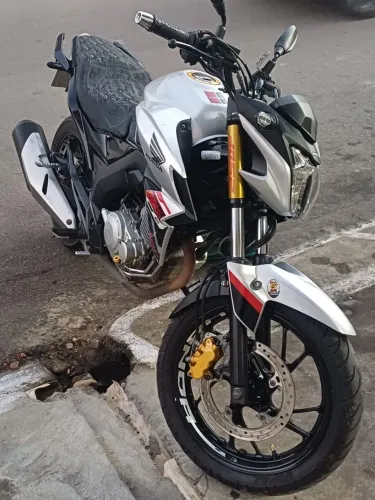 CB TWISTER 250