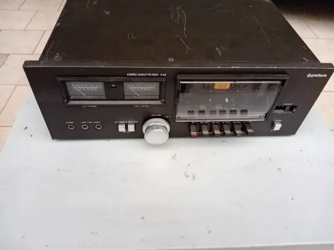 Vendo tape deck Gradiente modelo S96. funciona todas as fuçoes. grava tambem.