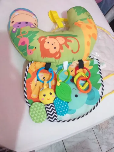 Almofada tummy time da buba ótimo para o desenvolvimento de seu bebê..  