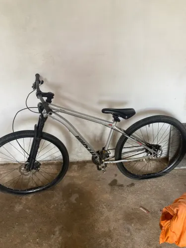VENDO BICICLETA ARO 29 DISCOVERY!