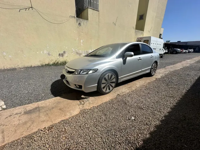 Honda Civic Sedan LXS 1.8/1.8 Flex 16V Mec. 4P 2008