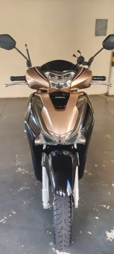HONDA SH 150i DLX 2019 - Econômica, Confortável e Confiável