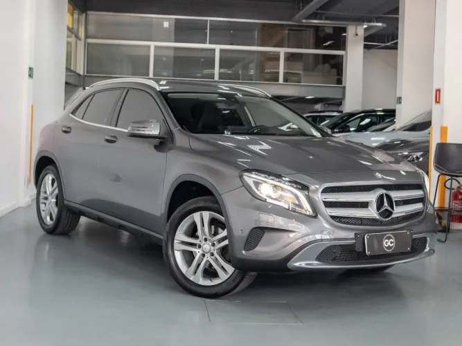 Mercedes-Benz GLA 200 Adv. 1.6/1.6 TB 16V Flex Aut. 2017
