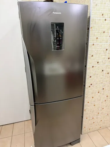 Geladeira Panasonic inverter 425L