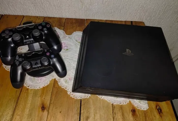 PS4 Pro com SSD 1TB