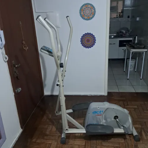 Eliptico Caloi em bom estado