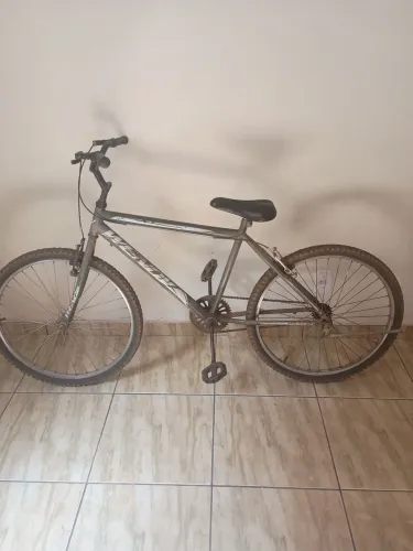 Vende-se essa bike aro 26
