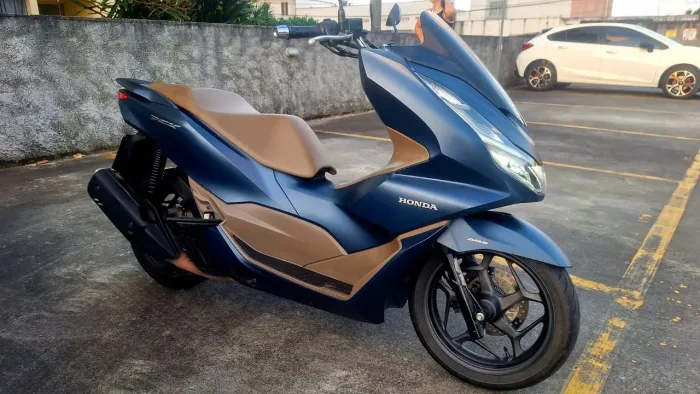 Honda PCX DLX 2024