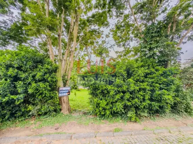 Terreno à venda, 550 m² por R$ 550.000,00 - Itaipu - Niterói/RJ