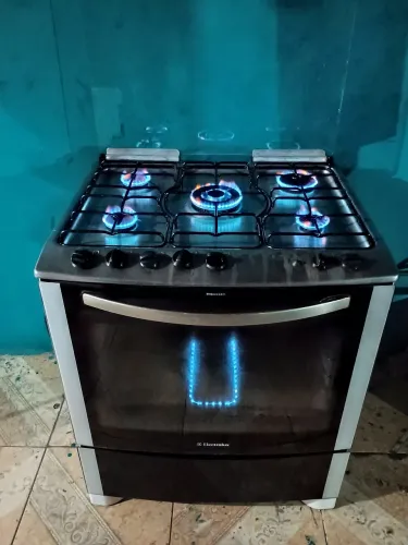 Fogão Eletrolux com GriLL 