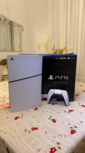 PS5 Digital Slim 825 GB + Controle Original