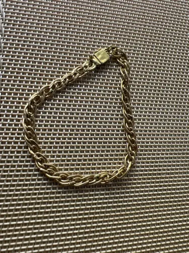 Vendo pulseira de ouro 18k 3500,00 / *