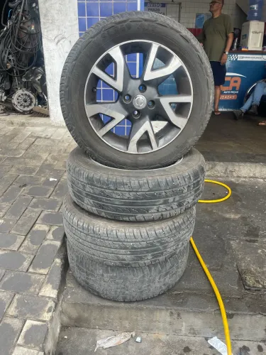 Roda Nissan Kicks 16