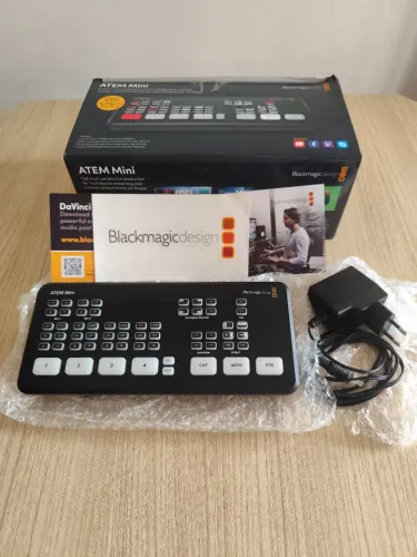 ATEM Mini lives YouTube, Twitch