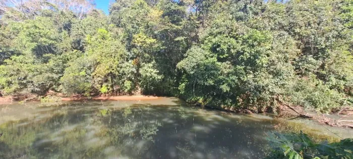 Chacara proxima a Anapolis, município  de Pirinopolis com rio