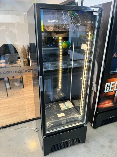 Geladeira expositora full black 406 litros Metalfrio nova pronta entrega