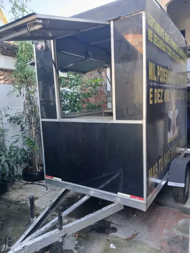 Trailer com pia embutida (aceito oferta)