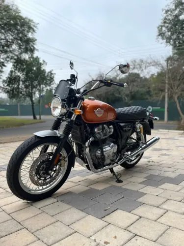 ROYAL ENFIELD INTERCEPTOR 650 / 2023 - Impecável - 6.600Km