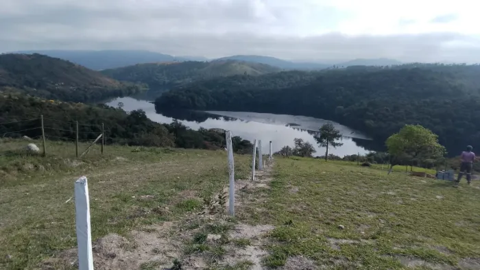 LOTE À VENDA - PIRAPORA DO BOM JESUS/SP