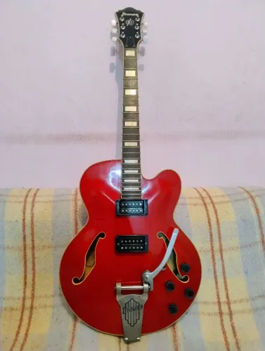 Guitarra Ibanez AFS75T 