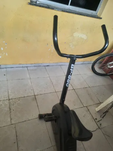 Bicicleta idiomática pra cardio