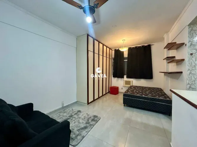 Apartamento para aluguel no Centro em São Vicente.