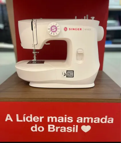 Máquina de costura Singer-NOVA- GARANTIA DE UM ANO 