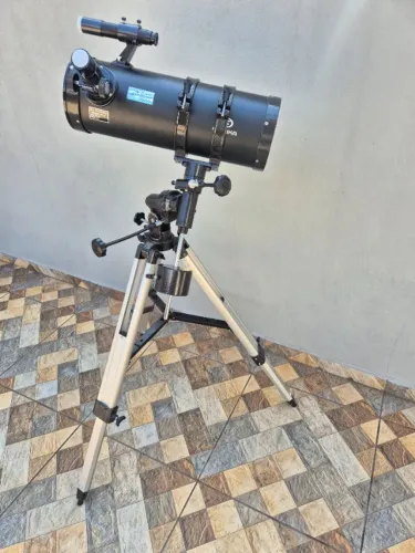 Telescópio potente, na caixa! Greika 1400/150