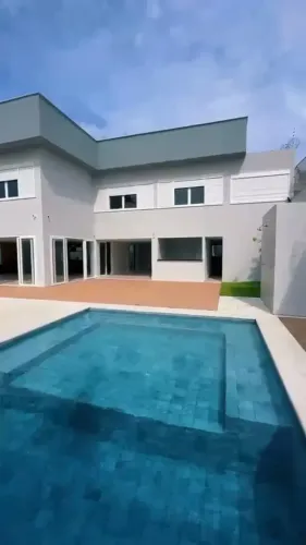 VENDO MANSÃO ALTO PADRÃO NO CALHAU - ENERGIA SOLAR