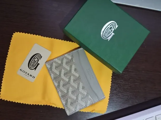 Carteira porta-cartões Goyard (modelo semelhante ao Saint-Sulpice)