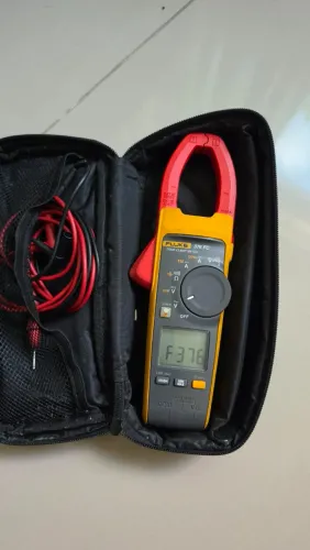 Alicate Amperimetro Fluke 376 FC , na caixa, valor R$ 1500,00