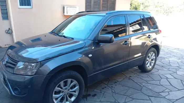 Suzuki Grand Vitara 2.0 16V 4x2/4x4 5P Mec. 2013