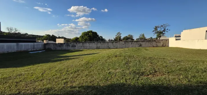 Excelente terreno à venda no Villa Dumont um dos condomínios mais desejados de Bauru