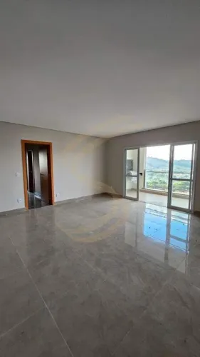 Apartamento à Venda em Centro, São José do Rio Pardo - SP