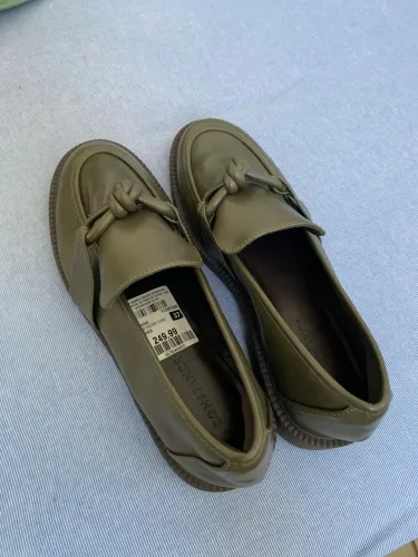 Mocassim Nó Monocromático verde militar