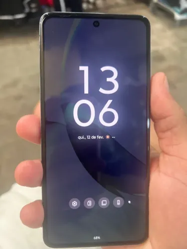 Vendo esse moto g 84 5g 256 gigas 