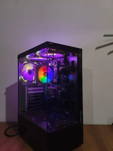 PC GAMER Ryzen 5 5600GT / 16GB / Ssd 500Gb