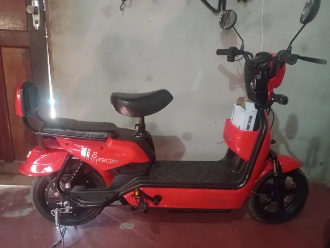 Scooter elétrica