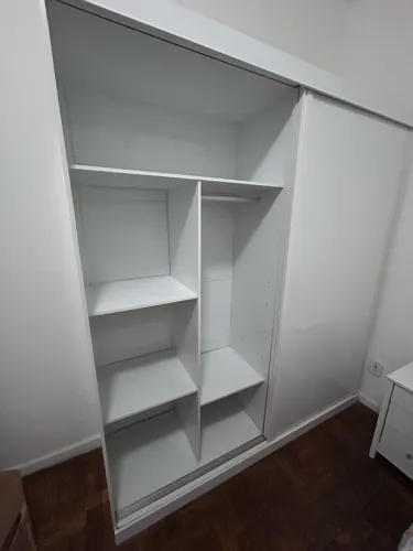 VENDO guarda roupas 2 portas