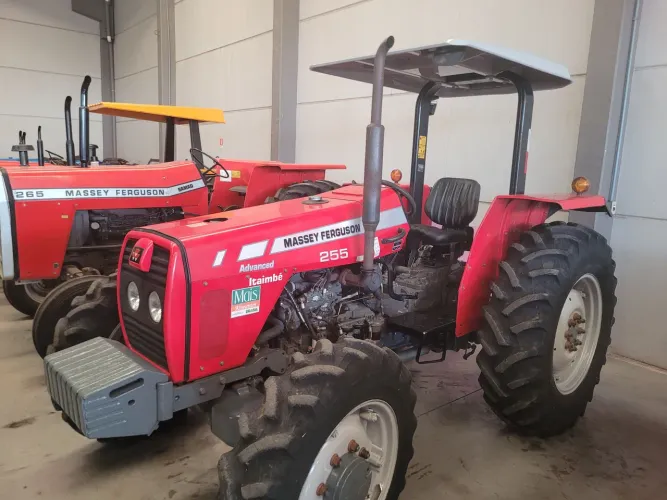 Trator Massey Ferguson modelo 255 4x4 ano fabricação 2015 todo original 