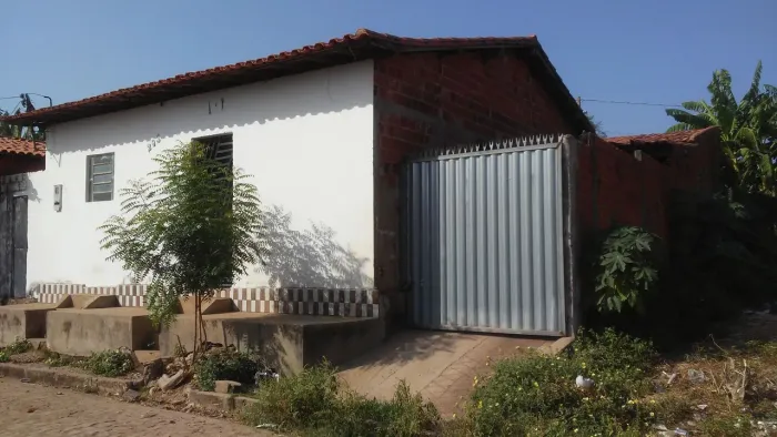 Vende-se casa