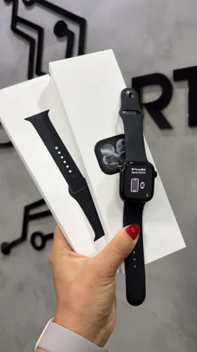 ?Apple Watch Series 11 Jet Black - 42mm