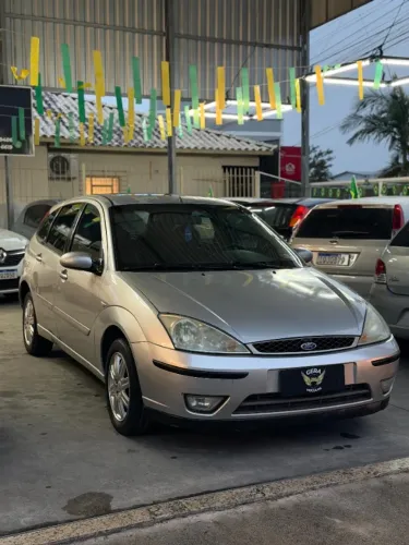 Ford Focus Ghia/ XR 2.0 /ghia 2.0 16V Flex 5P 2006