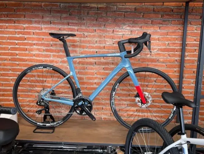 Bicicleta Speed Cannondale SuperSix EVO 4 Quadro 56 - Praticamente nova (apenas 3 usos