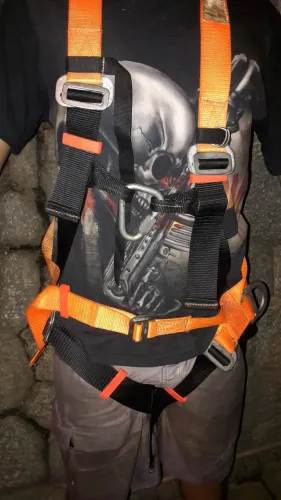 Vendo cintos de segurança e talabartes pra trabalho vertical e altura