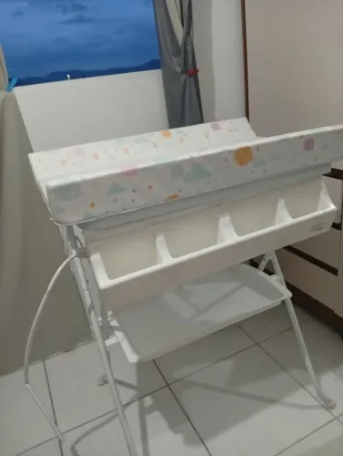 Trocador com banheira 